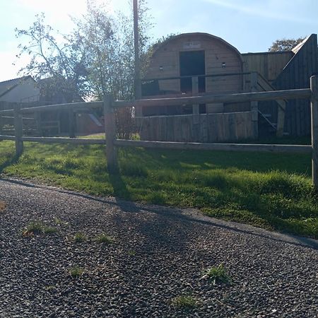 Cht'I Roulotte Hotel La Neuville-du-Bosc Kültér fotó
